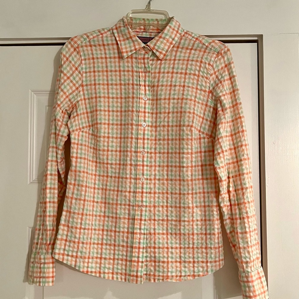 Vineyard Vines button down Size 8